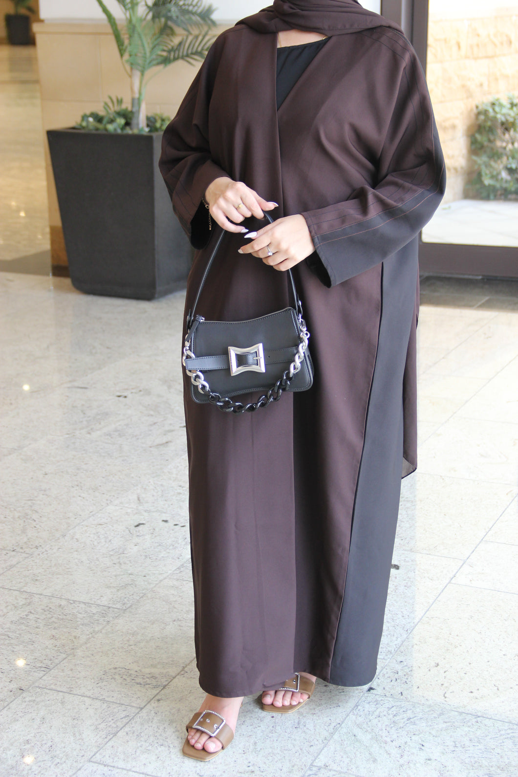 Bisht style Abaya in Burgundy & Black