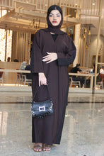 Load image into Gallery viewer, Bisht style Abaya in Burgundy &amp; Black
